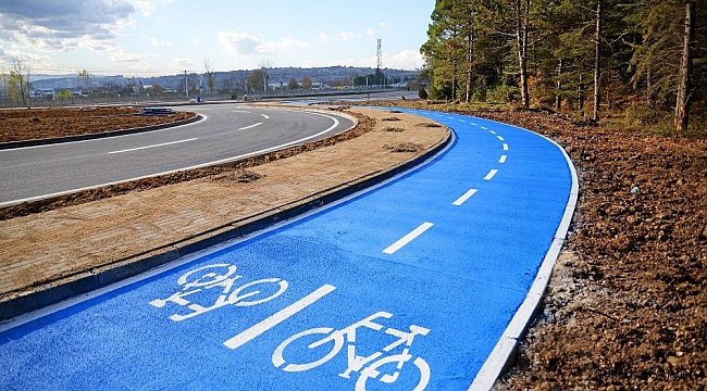 Üniversitenin yenilenen yolu trafiğe açılıyor