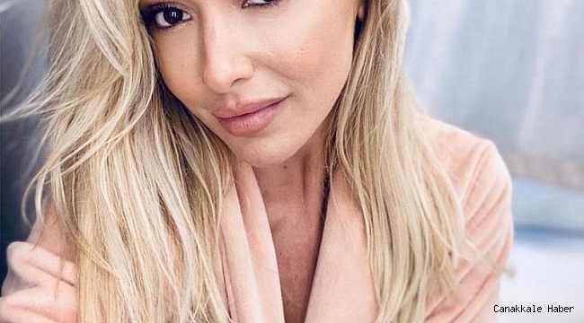 Ünlü şarkıcı Hadise&#039;den ayrılık açıklaması