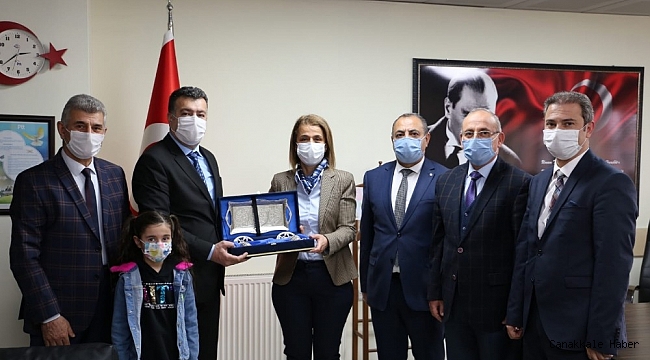 Vali Becel, PTT Başmüdürlüğünü ziyaret etti