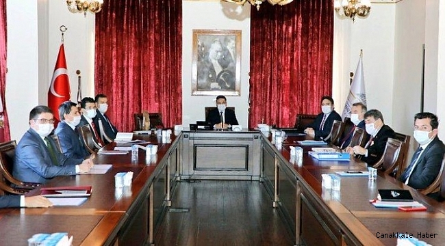 Vali Çiçek kaymakamları ile pandemi tedbirlerini masaya yatırdı