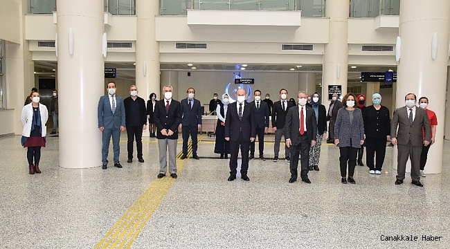 Vali Karadeniz, pandemi hastanesinde bilgi aldı