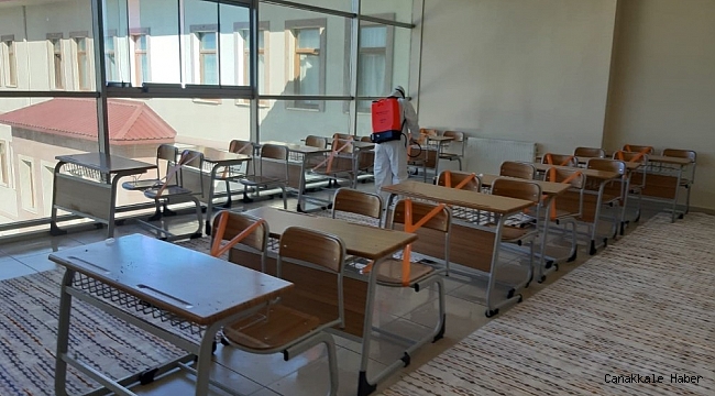 Van Büyükşehir Belediyesi dezenfekte çalışmalarını sürdürüyor