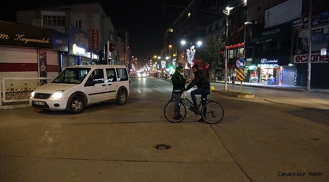 Van&#039;da ilk hafta içi sokağa çıkma kısıtlanması başladı