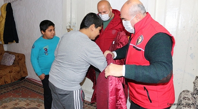 Vefa&#039;lı görevliler yaşlıların yüzünü güldürdü