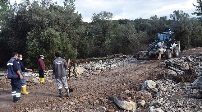 Yağışın vurduğu Kumluca&#039;da yaralar sarılıyor