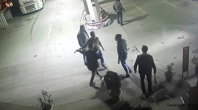 Yaklaşık 10 kişilik grubun benzinliği silah ve sopalar ile bastığı anlar kamerada