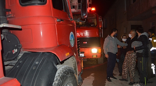 Yaşlı adamın tek başına yaşadığı ev alev alev yandı
