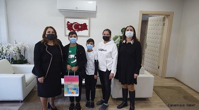 Yoğun bakım doktorlarından uzaktan eğitime destek