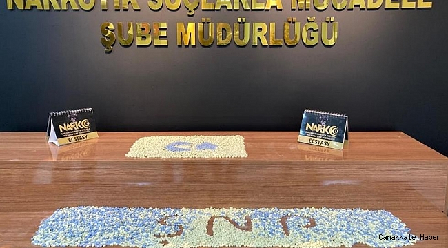 Yolcunun çantasından ve durdurulan araçtan uyuşturucu çıktı