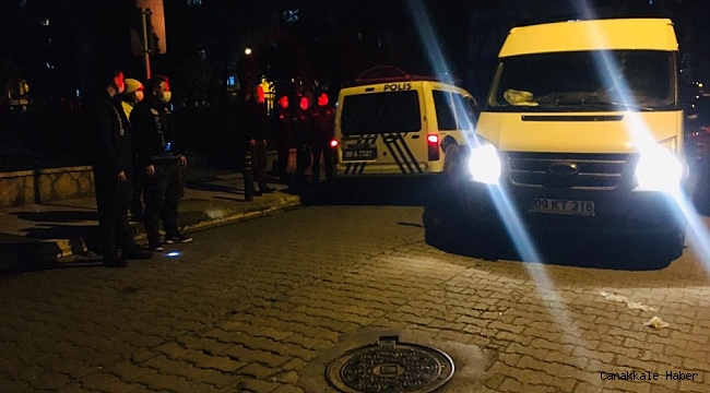 Yüksek sesli konuşanları uyaran esnaf darp edildi