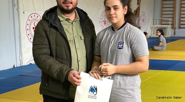 Yunusemre Belediyesinden başarılı judoculara ödül