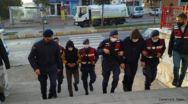 Antalya&#039;da uyuşturucu şebekesine darbe: 8 tutuklama