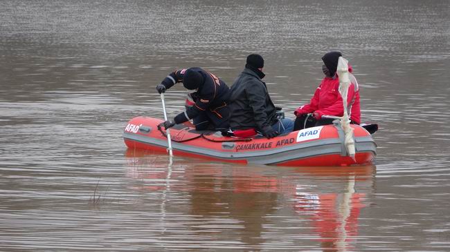Ayvacık barajında arama çalışmaları 3. gününde devam ediyor