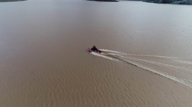Ayvacık barajındaki arama çalışmaları havadan görüntülendi