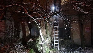 Ayvacık’ta bina yangını