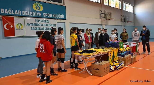 Bağlar Belediyesi ilk kez kadın voleybol takımı kurdu