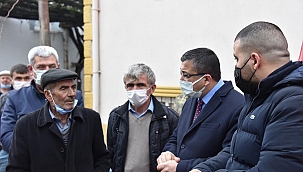 Başkanı Öz, evi yanan köylüyü ziyaret etti