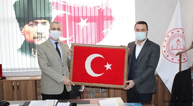 Burdur Milletvekili Yasin Uğur, ilkokul yıllarına döndü