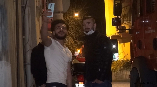 Bursa'da evi yanarken canlı yayın yaptı