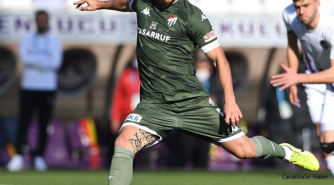 Bursasporlu futbolcu Emirhan Aydoğan: "Yolumuz uzun"