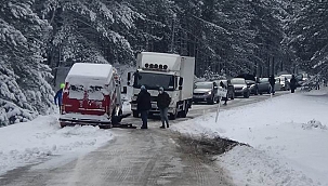 Buzlanan yollar çileye döndü