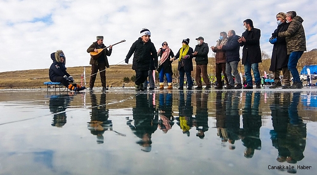 Çıldır Gölü masal diyarı gibi