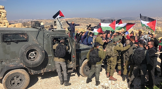 İsrail güçleri, zeytin fidanı ekmek isteyen Filistinlileri engelledi