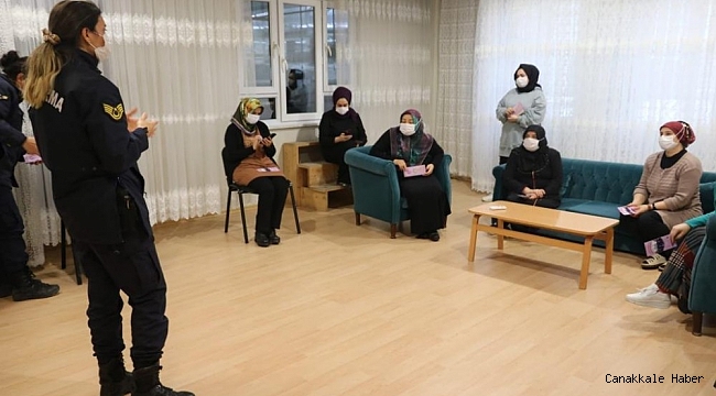 Jandarma, KADES uygulamasını kadın çalışanlara anlattı