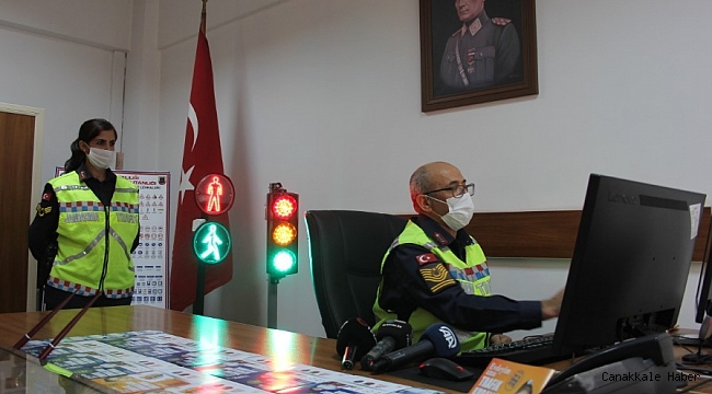 Jandarmadan öğrencilere uzaktan trafik eğitimi