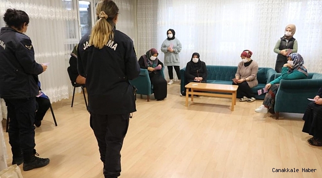 Kadınlara KADES tanıtıldı