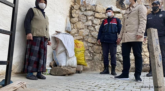 Kaymakam Çelik, kısıtlama günlerinde yaşlıları ve engelli vatandaşları unutmadı
