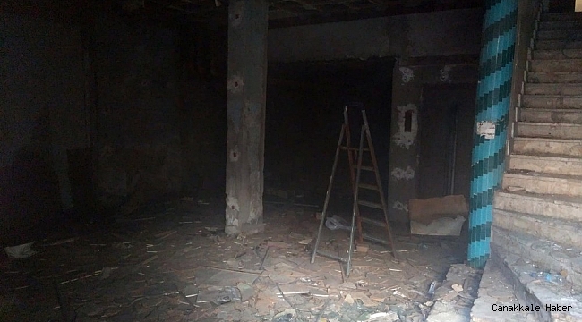 Kazan, söküm sırasında alev aldı, iş yeri kullanılamaz hale geldi