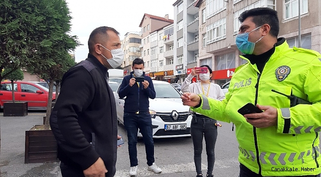 Kendisine çarpan sürücüye tepki gösterdi: &quot;Benim hayatım gitmiş, arabanı çöpe atsan ne olur&quot;