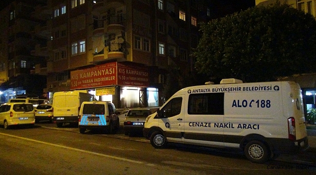 Kıbrıs&#039;tan geldi, arkadaşının evinde ölü bulundu