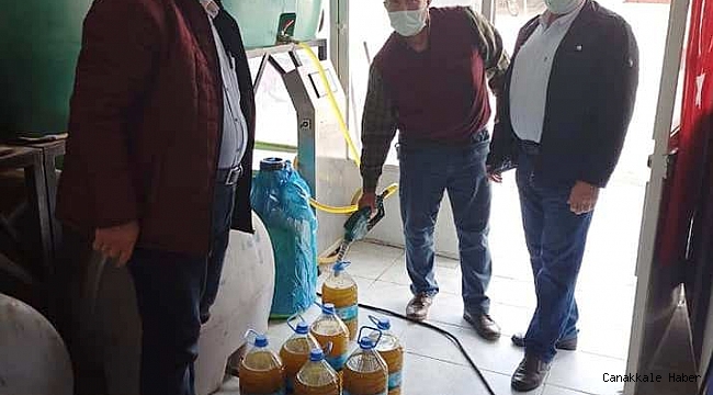 Kooperatif ortaklarına ilk kez kar payı olarak zeytinyağı dağıtıldı