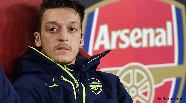 Mesut Özil&#039;in menajeri kafa karıştırdı