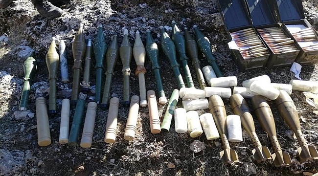 Pençe-Kaplan Operasyonu&#039;nda PKK&#039;ya ait sığınakta mühimmat ve yaşam malzemesi ele geçirildi