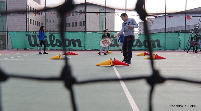 Şanlıurfa'da geleceğin tenisçileri yetişiyor