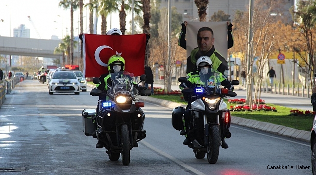 Şehit Fethi Sekin'in mesai arkadaşlarından kortej