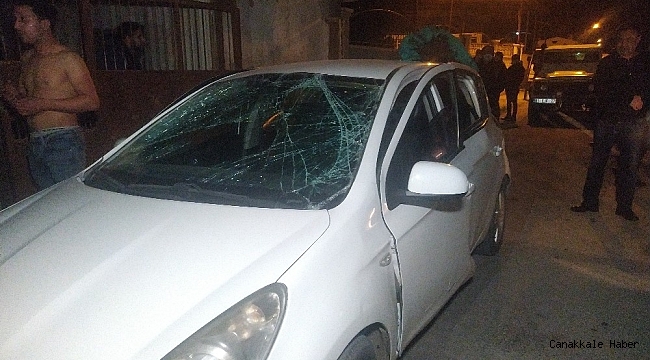 Sigara yakmak için çakmağı çaktılar, seyir halindeki otomobili patlattılar: 2 yaralı