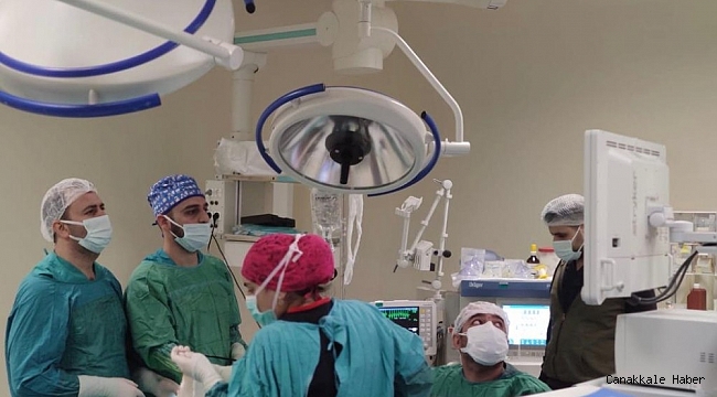 Siirt&#039;te 5 yaşındaki hastaya laparoskopik nefrektomi ameliyatı yapıldı