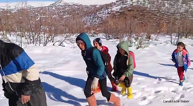Siirt&#039;te köy öğrencileri EBA&#039;ya girmek için -10 derecede saatlerce yürüyerek şebeke aradı