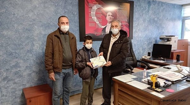 Simav'da öğrencilere tablet bilgisayar dağıtımı başladı