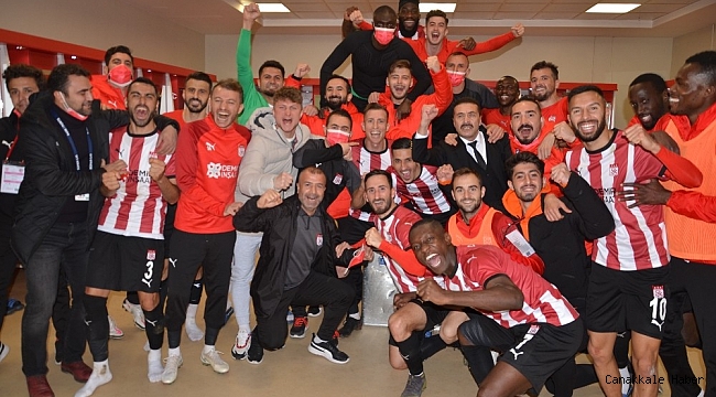 Sivasspor'dan galibiyet pozu!
