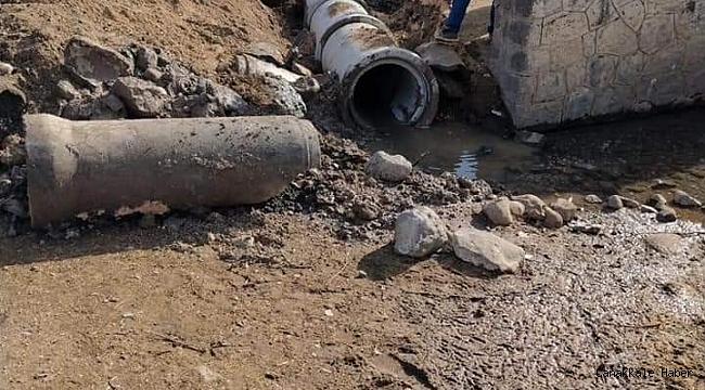 Su taşkınlarından etkilenen kırsal mahalleye beton boru hizmeti