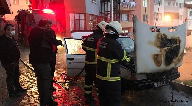 Sürücü kontağı çevirdiği an araç alev alev yandı
