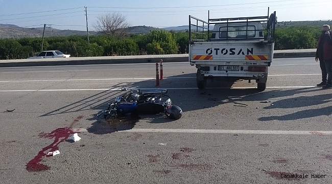 Ticari araçla çarpışan motosikletin sürücüsü hayatını kaybetti