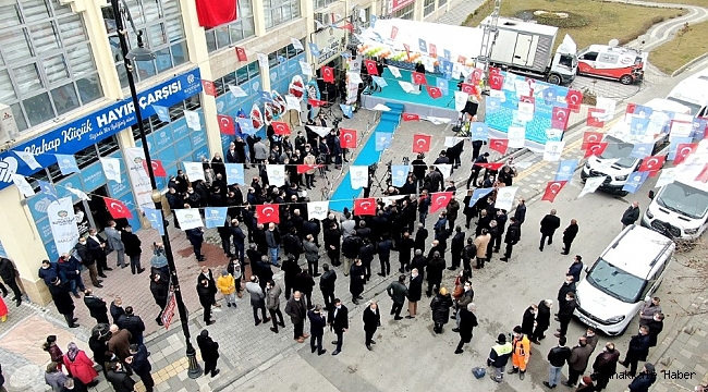 Vahap Küçük Hayır Çarşısı düzenlenen törenle açıldı