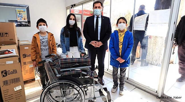 Vali Masatlı, engelliler için mavi kapak toplayan Damlar kardeşleri kutladı
