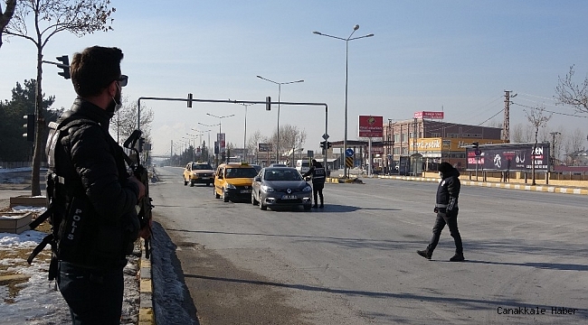 Van&#039;da 80 saatlik kısıtlamanın ikinci gününde denetimler sürüyor